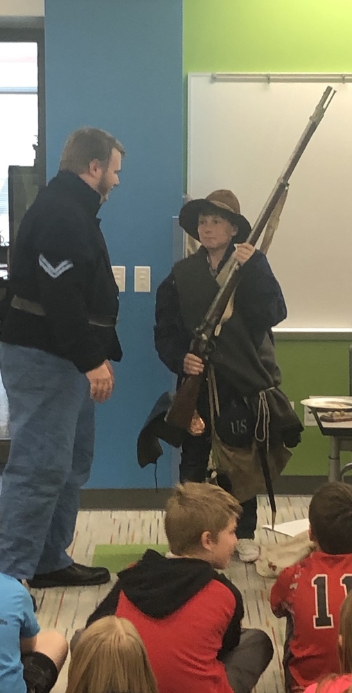 Civil War Unit Is Alive in 5th Grade